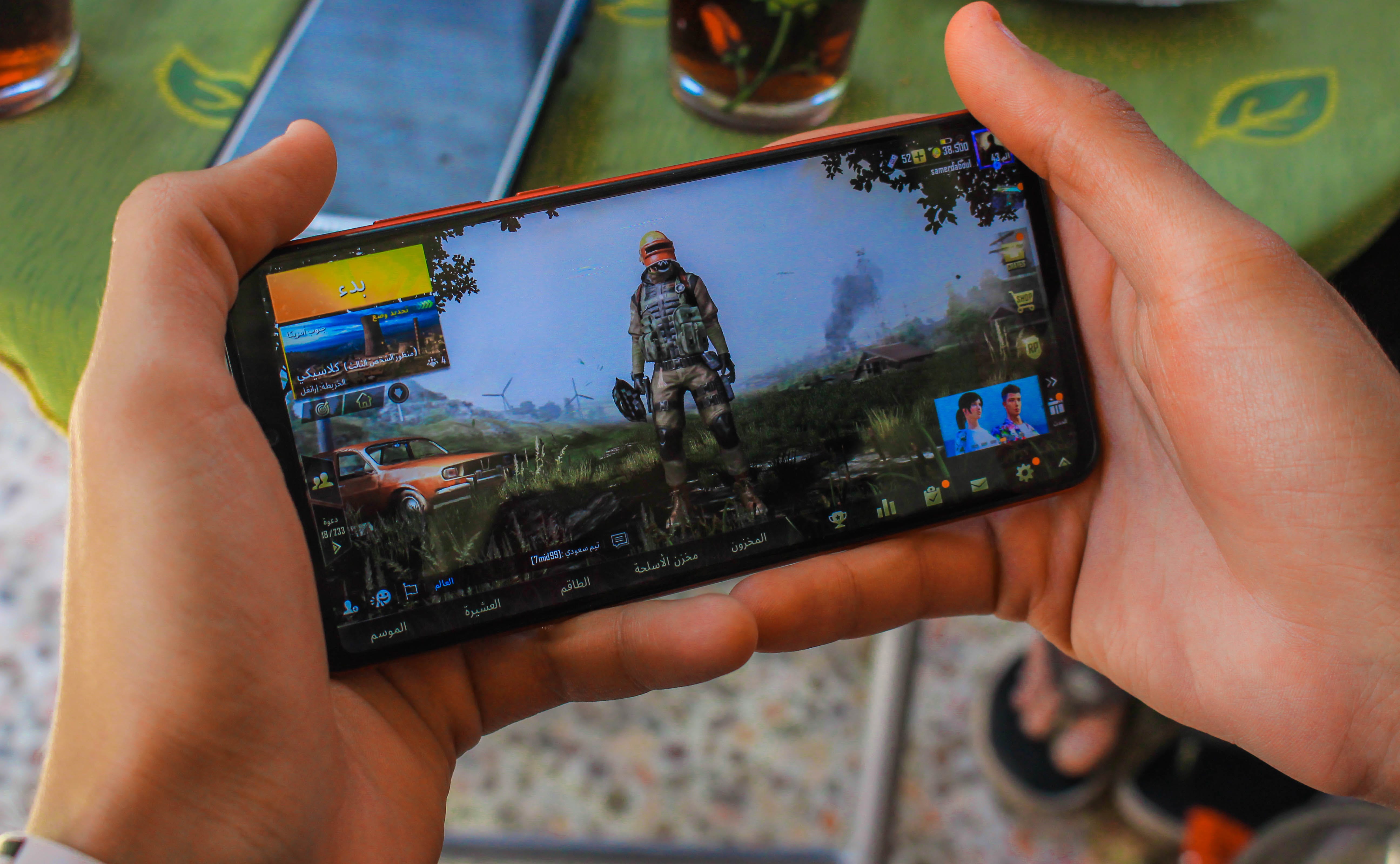 Why do we love playing online mobile games so much?